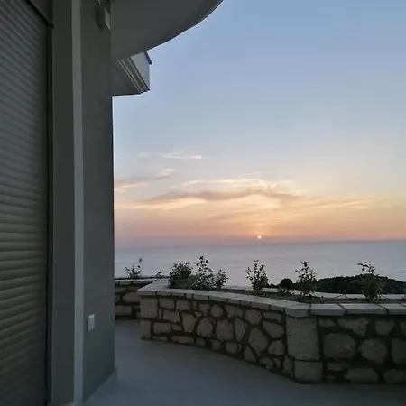 Melikiron Luxury Apartments Agios Nikitas Exterior photo