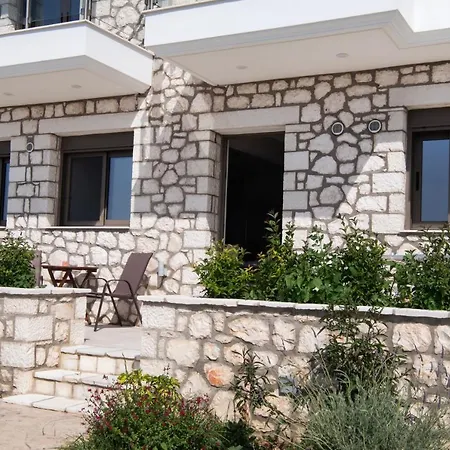 Melikiron Luxury Apartments Agios Nikitas Exterior photo